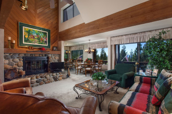 Картинка интерьер гостиная камин