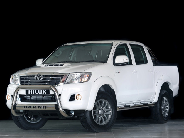 Обои картинки фото автомобили, toyota, cab, double, dakar, hilux, светлый, 2014г