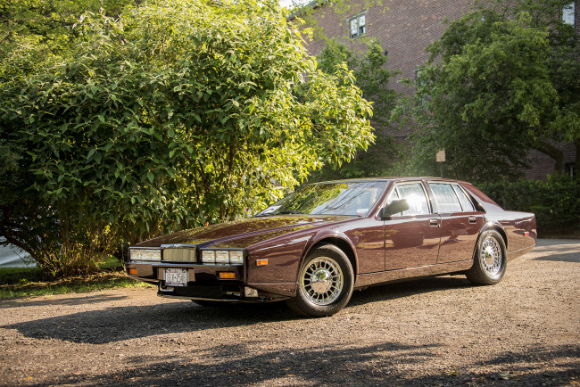 Обои картинки фото aston martin lagonda,  1989, автомобили, aston martin, автошоу, автопробег, выставка