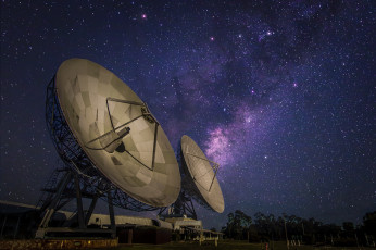 Картинка космос разное другое звезды ночь радиотелескоп