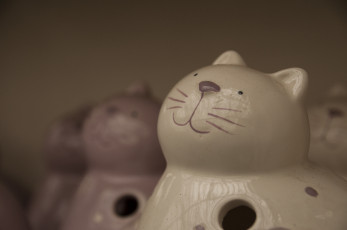 Картинка разное игрушки свистульки котята