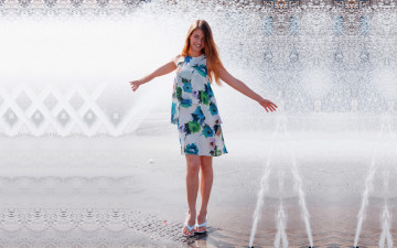 Картинка девушки jenna+kseniya цветастое платье