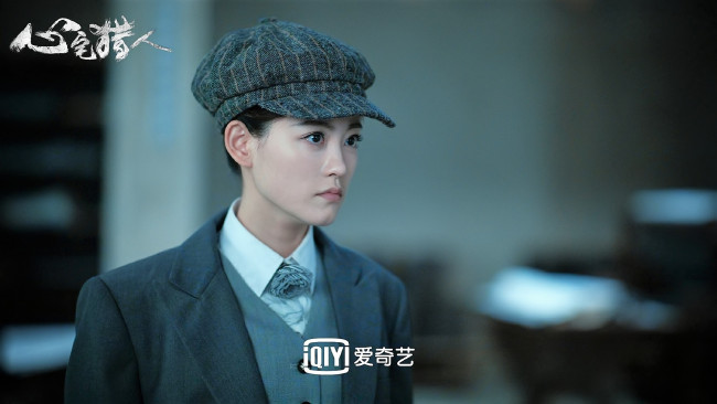 Обои картинки фото кино фильмы, psych-hunter, девушка, костюм, кепка