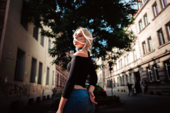 Картинка девушки -+блондинки +светловолосые блондинка топ джинсы улица