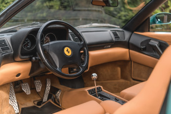 Картинка автомобили интерьеры руль