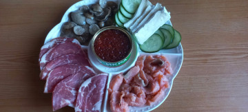 обоя еда, разное, икра, грибы, ветчина, сыр, рыба, огурцы