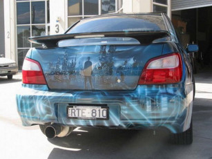 Картинка автомобили выставки уличные фото