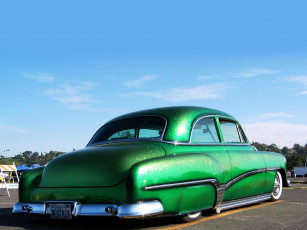 Картинка автомобили выставки уличные фото