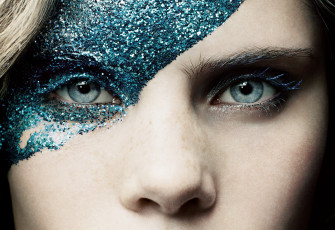 Картинка разное глаза макияж ресницы лицо