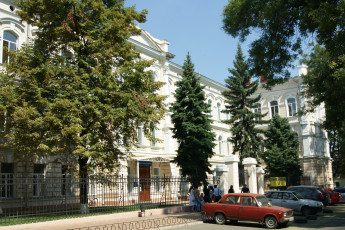 Картинка одесса аграрный университет города здания дома небо деревья здание