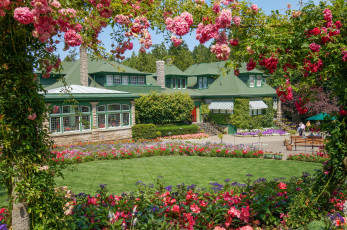Картинка butchart gardens british columbia canada города здания дома цветы газон здание итальянский сад канада сады бутчартов