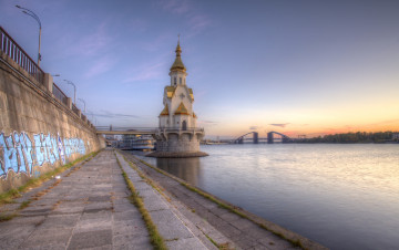Картинка города киев+ украина днепр храм набережная