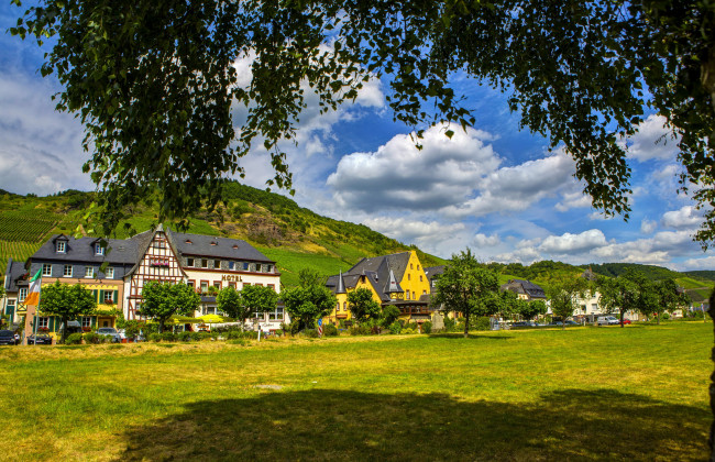 Обои картинки фото эдигер-эллер германия, города, - пейзажи, дома, германия, эдигер-эллер, улица, трава, пейзаж