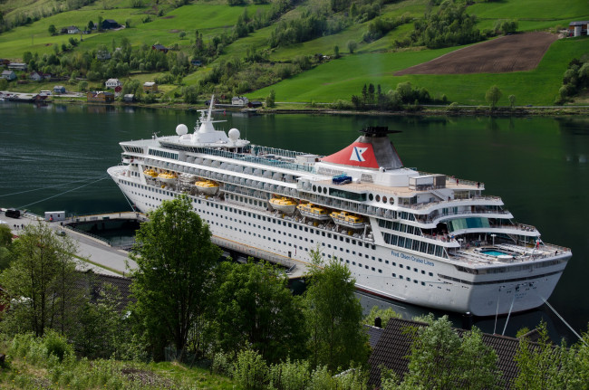 Обои картинки фото balmoral, корабли, лайнеры, лайнер, круиз