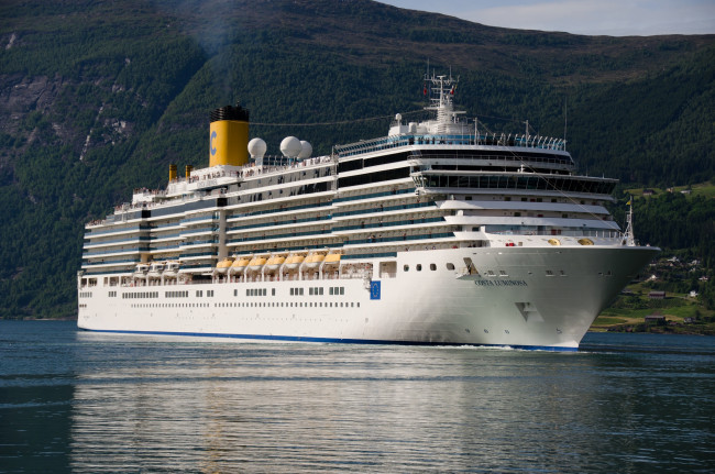 Обои картинки фото costa luminosa, корабли, лайнеры, лайнер, круиз