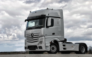 Картинка автомобили mercedes+trucks тягач