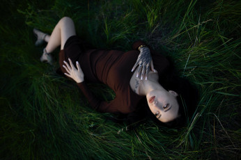 Картинка сексуальная+девушка девушки -+брюнетки +шатенки девушка женщина брюнетка темноволосая сексуальная модель звезда позирует разная обувь верхняя стильная одежда нижнее эротическое бельё трусы лифчик колготки чулки аксессуары макияж и множество элементов на фотографии