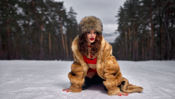 обоя сексуальная девушка, девушки, - брюнетки,  шатенки, девушка, женщина, шатенка, темноволосая, сексуальная, модель, звезда, позирует, разная, обувь, верхняя, стильная, одежда, нижнее, эротическое, бельё, трусы, лифчик, колготки, чулки, аксессуары, макияж, и, множество, элементов, на, фотографии