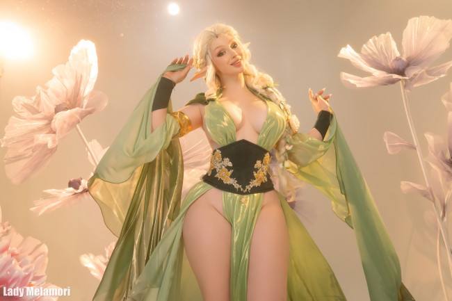 Обои картинки фото lady melamori, девушки, мария давыдова , lady melamory, девушка, женщина, блондинка, светловолосая, сексуальная, модель, звезда, позирует, разная, обувь, верхняя, стильная, одежда, нижнее, эротическое, бельё, трусы, лифчик, колготки, чулки, аксессуары, макияж, и, множество, элементов, на, фотографии