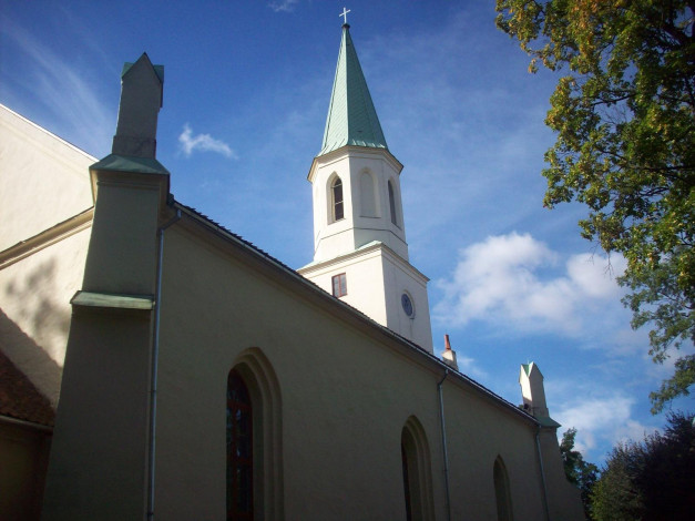 Обои картинки фото кулдига, лютеранская, церковь, святой, катрины, латвия, города, католические, соборы, костелы, аббатства