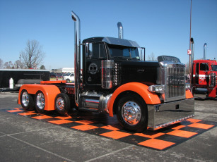Картинка автомобили peterbilt