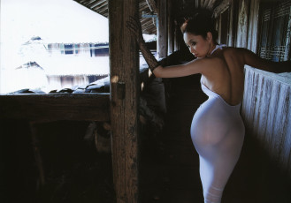 Картинка Yua+Aida девушки декольте азиатка попка