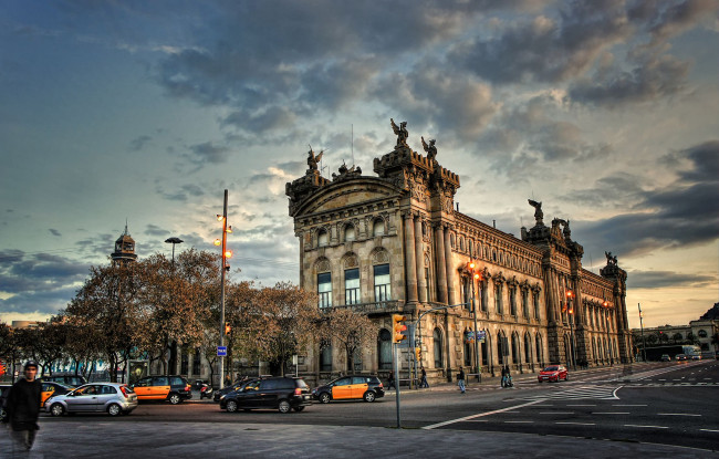 Обои картинки фото города, барселона, испания, улица, здание, авто