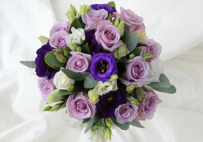 Обои картинки фото цветы, букеты, композиции, эустома, розы