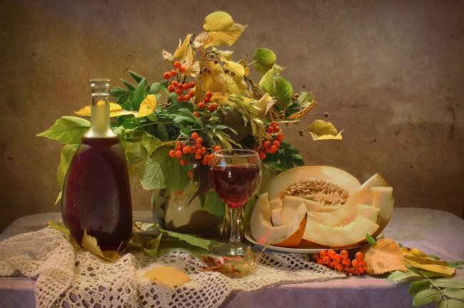 Обои картинки фото еда, натюрморт, наливка, дыня, рябина