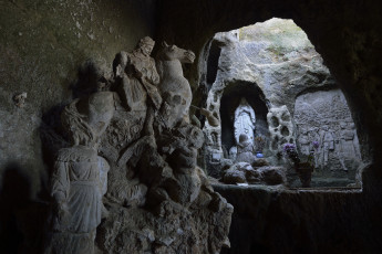 Картинка города -+исторические +архитектурные+памятники история статуи