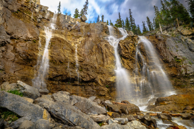 Обои картинки фото природа, водопады, река, водопад, лес