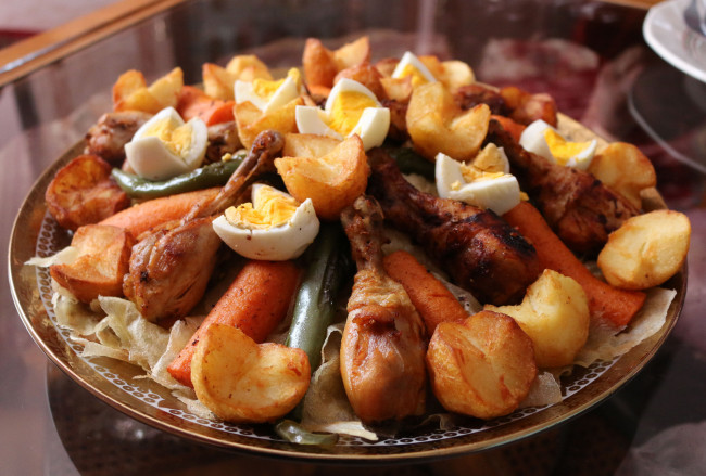 Обои картинки фото еда, вторые блюда, яйца, картошка, курица