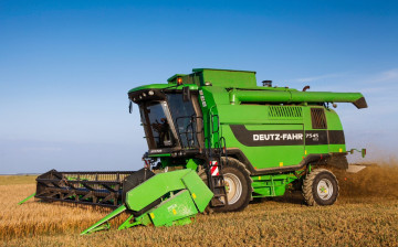 Картинка техника комбайны deutz-fahr