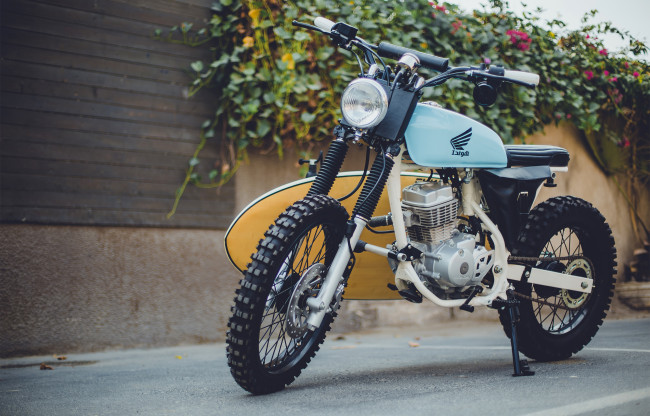 Обои картинки фото мотоциклы, honda