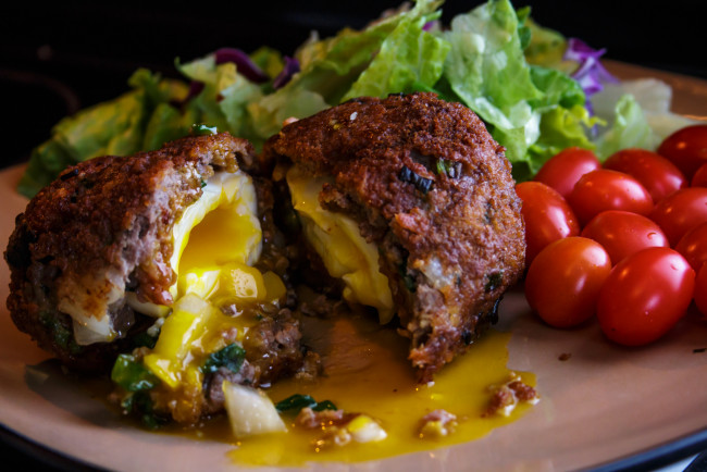 Обои картинки фото еда, мясные блюда, снедь, томаты, помидоры