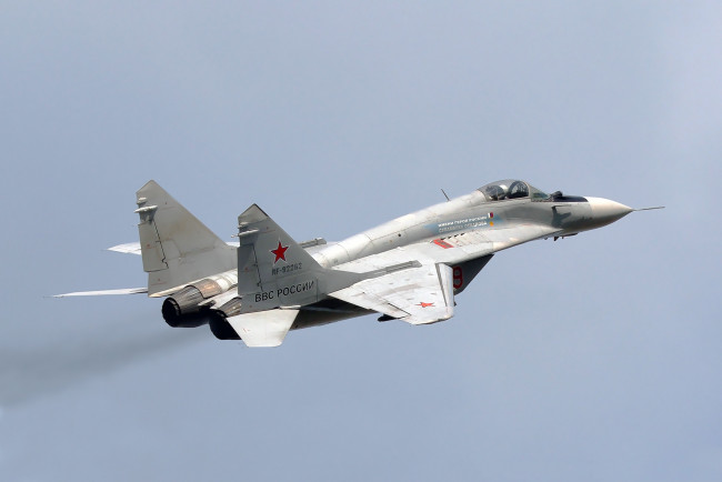 Обои картинки фото mig-29, авиация, боевые самолёты, истребитель
