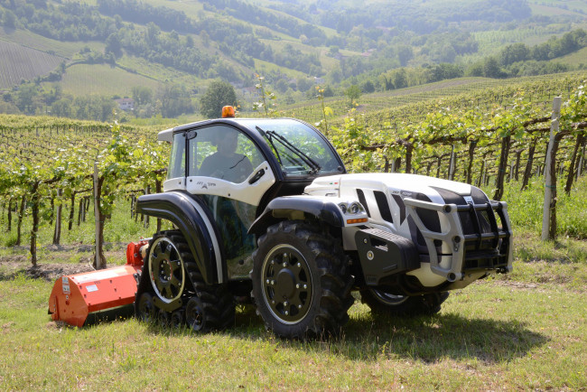 Обои картинки фото техника, газонокосилки, ferrari