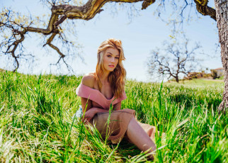 Картинка katherine+mcnamara+ 2019 девушки katherine+mcnamara кэтрин грэйс макнамара американская актриса