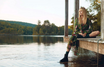 Картинка hailey+baldwin+ 2019 девушки hailey+baldwin водоем хейли род бибер американская модель блондинка болдуин знаменитости