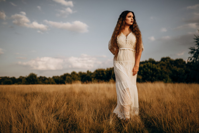 Обои картинки фото девушки, - брюнетки,  шатенки, девушка, красивая, супер, секси, няша, нежная, классная, модница, лапочка, мадам