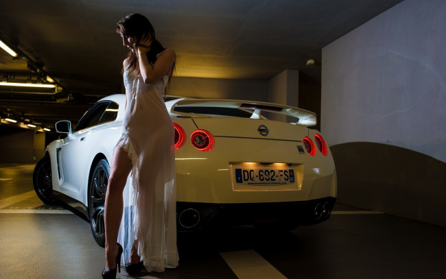 Обои картинки фото девушка - girl, автомобили, -авто с девушками, девушка, брюнетка, сексуальная, милая, модель, красивая, супер, сладкая, лапочка, симпатичная, классная, нежная, идеальная, няша, яркая, игривая, великолепная, обаятельная, жгучая, спокойная, удивительная