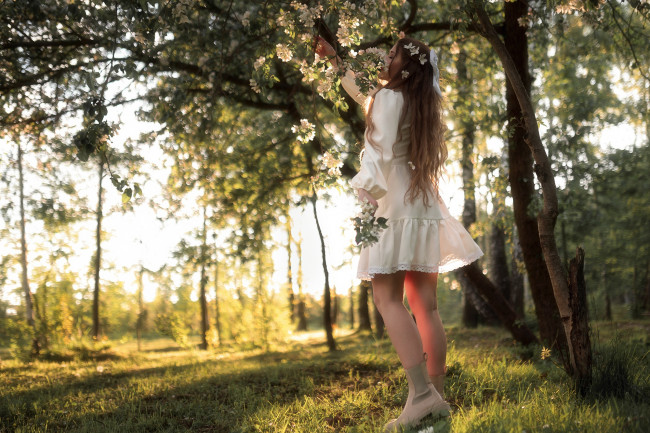 Обои картинки фото девушка - girl, девушки, - брюнетки,  шатенки, девушка, шатенка, сексуальная, милая, модель, красивая, супер, сладкая, симпатичная, классная, нежная, идеальная, яркая, игривая, великолепная, обаятельная, жгучая, спокойная, удивительная