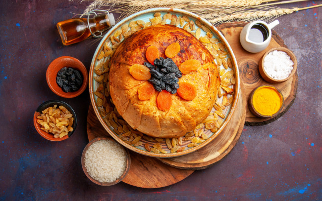 Обои картинки фото еда, пироги, изюм, пирог, курага