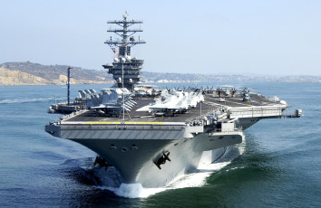 Картинка корабли авианосцы вертолётоносцы море огромный самолеты