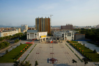 Картинка города улицы площади набережные дома площадь