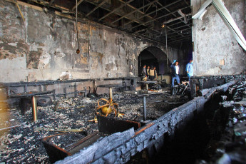 Картинка разное развалины руины металлолом здание подвал обрушение