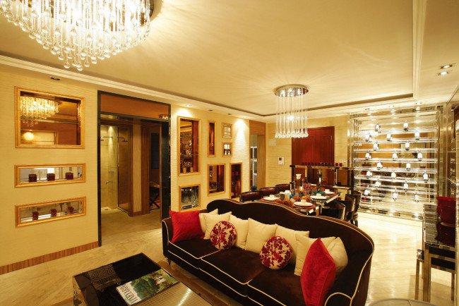 Обои картинки фото интерьер, гостиная, стулья, стол