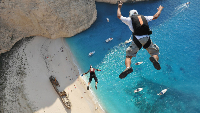 Обои картинки фото спорт, экстрим, прыжок, берег, лодки