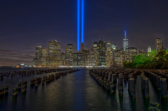 Картинка manhattan города нью-йорк+ сша сваи огни залив ночь небоскребы