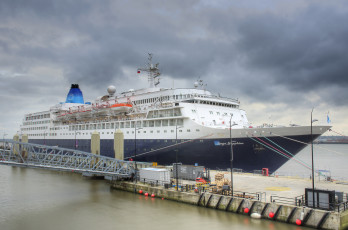 Картинка saga+sapphire+in+liverpool корабли лайнеры лайнер причал порт